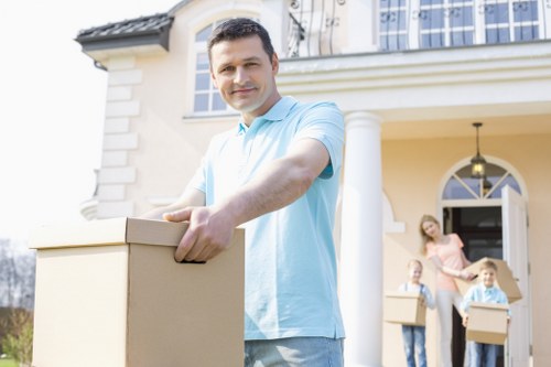 Residential move support for flats and homes in Harlington