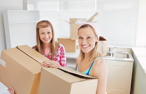 Moving day planning for a Harlington flat removal